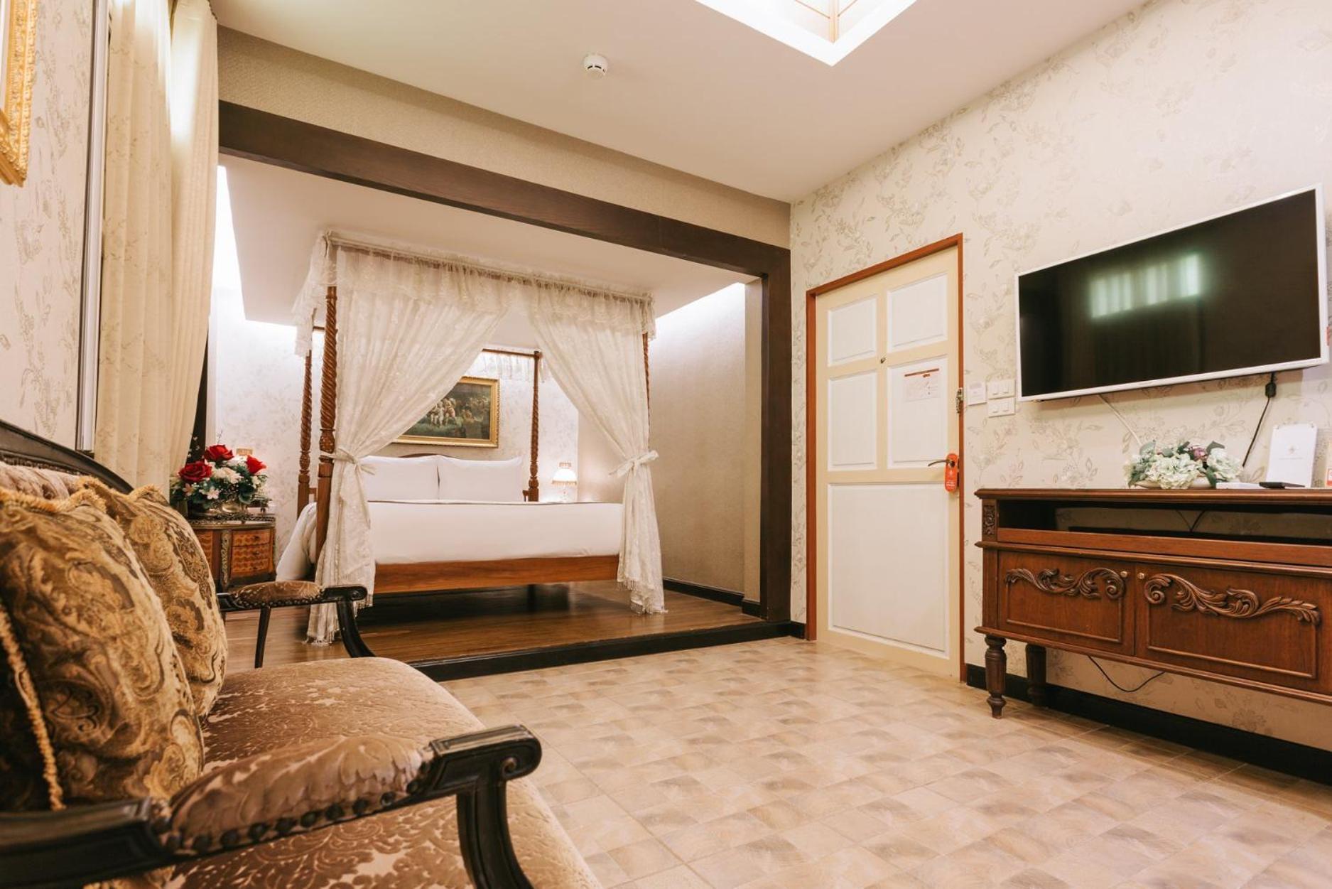 Chuchaiburi Sri Амфава Екстериор снимка