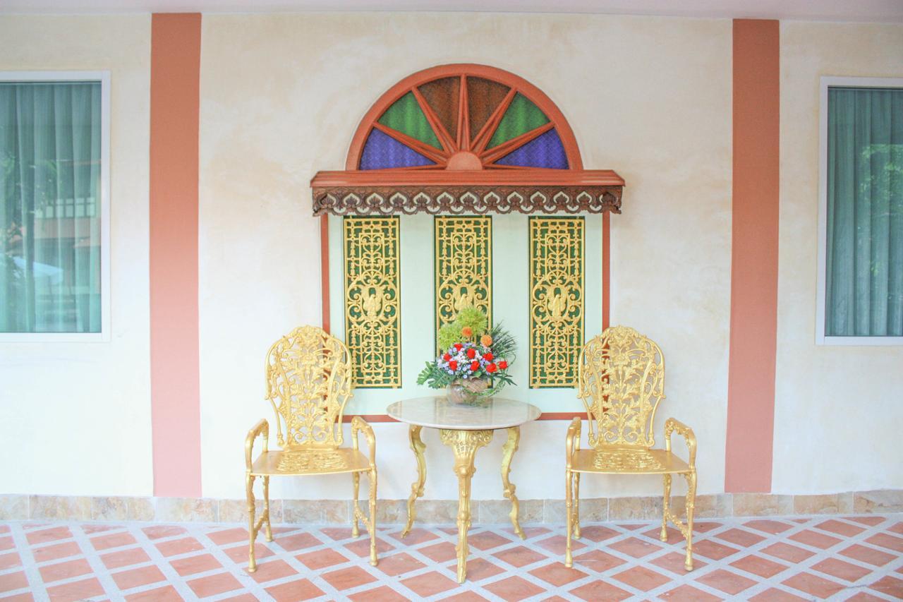 Chuchaiburi Sri Амфава Екстериор снимка