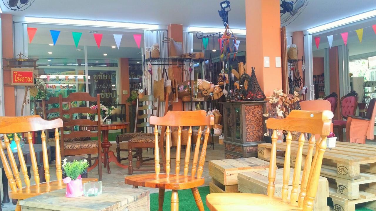 Chuchaiburi Sri Амфава Екстериор снимка