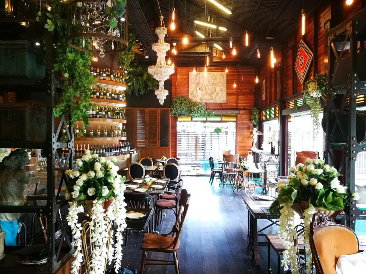 Chuchaiburi Sri Амфава Екстериор снимка