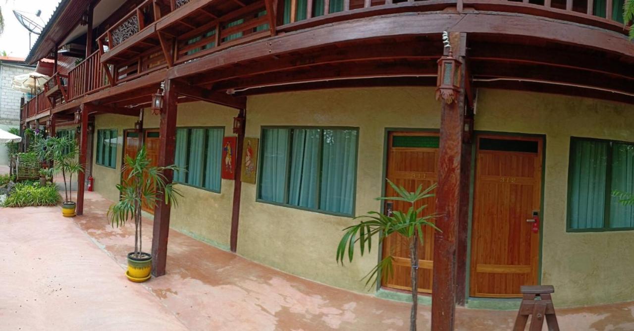 Chuchaiburi Sri Амфава Екстериор снимка